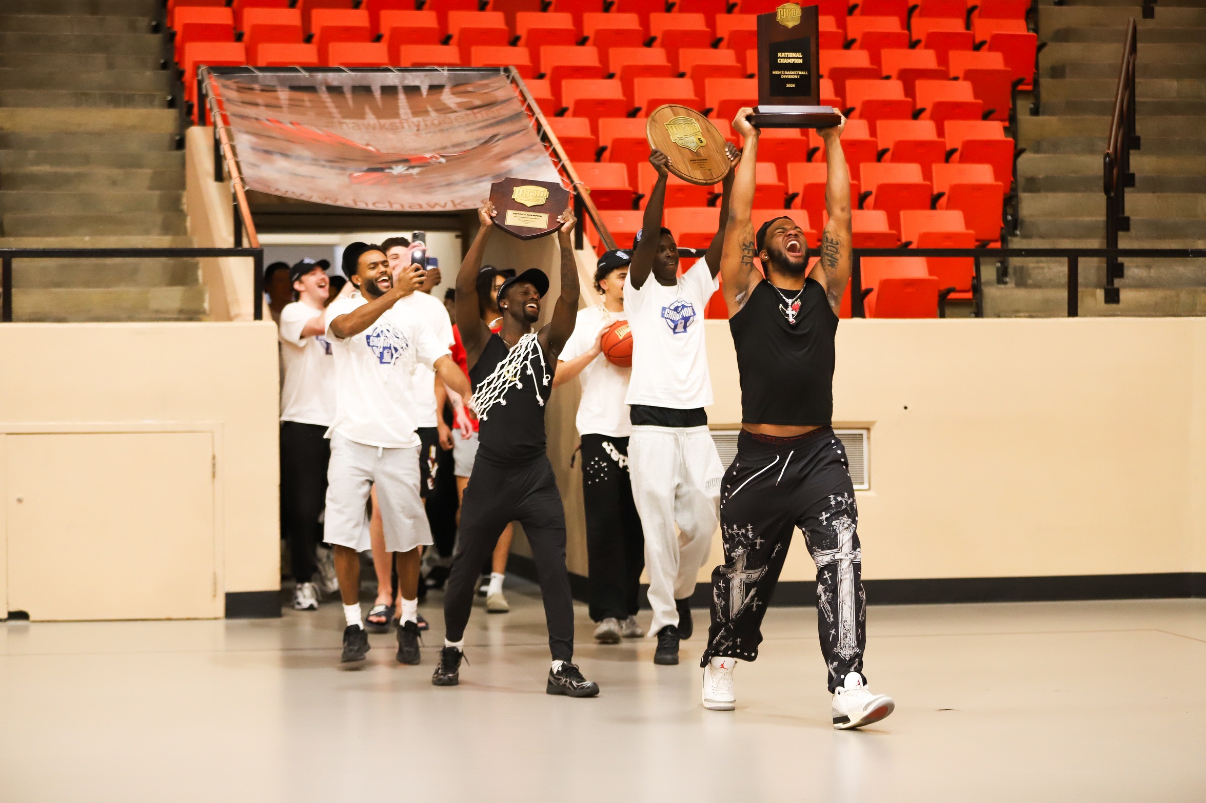 Hawks Return Home to Community Welcome After Capturing NJCAA National Title