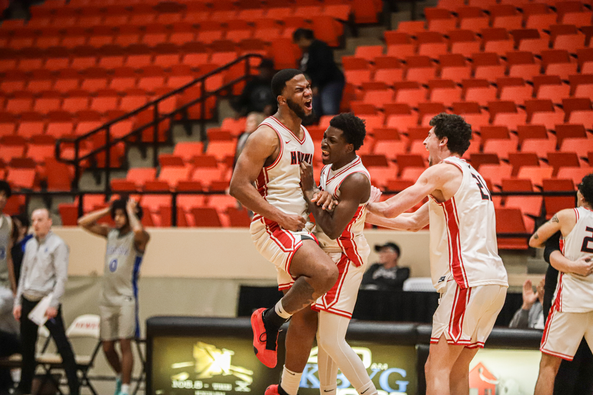 Howard College Men&rsquo;s Basketball Takes Down Odessa College in Monday Night Brawl